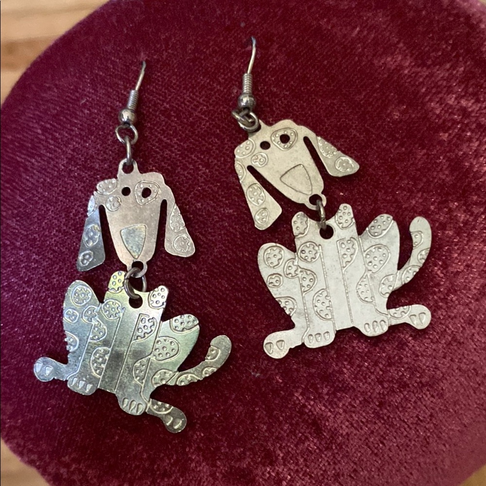 Cute dange dog figure earring, silver tone metal
